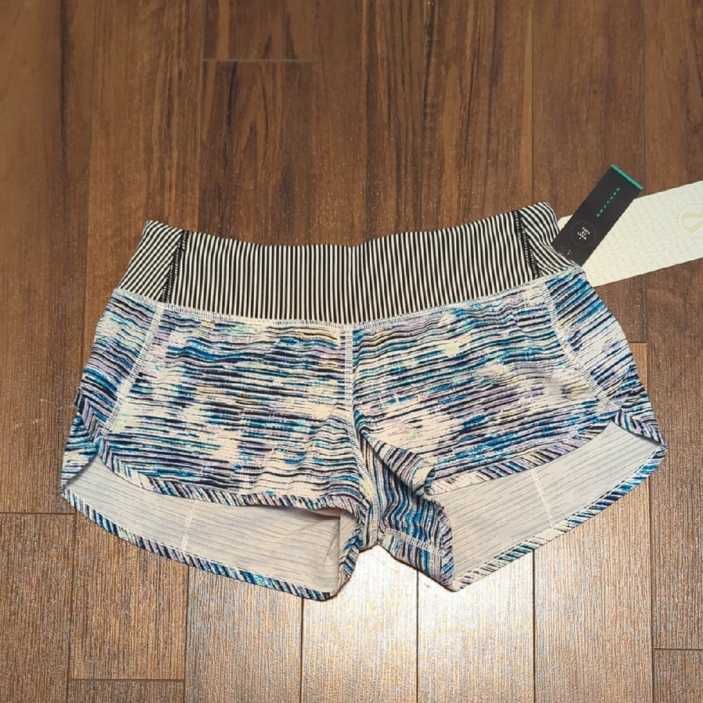 Lululemon Speed Short Size 4 NWT